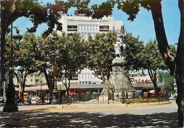 / CPSM FRANCE 13 "Aubagne, la place Maréchal Foch"