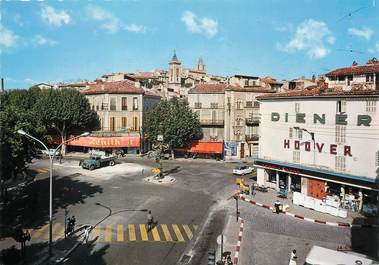 / CPSM FRANCE 13 "Aubagne, la place des Quinze et la vieille ville"