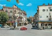 13 Bouch Du Rhone / CPSM FRANCE 13 " Aubagne, carrefour et rue de la république "