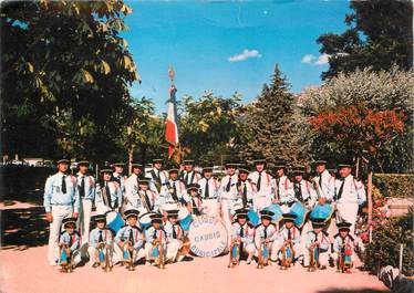 / CPSM FRANCE 13 "Clique de Cassis, place Baragnon" / FANFARE