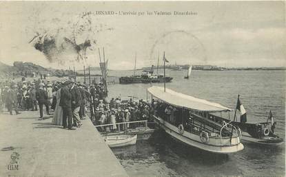 / CPA FRANCE 35 "Dinard, l'arrivée des vedettes Dinardaises" / PRECURSEUR, avant 1900