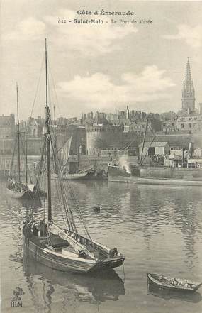 / CPA FRANCE 35 "Saint Malo, le port de Marée" / PRECURSEUR, avant 1900 / BATEAU