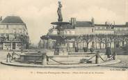 51 Marne / CPA FRANCE 51 "Vitry Le François, place d'Armes et la Fontaine" / PRECURSEUR, avant 1900 