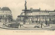 51 Marne / CPA FRANCE 51 "Vitry Le François, place d'Armes et la Fontaine" / PRECURSEUR, avant 1900 