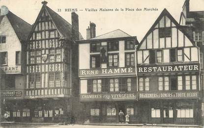 / CPA FRANCE 51 "Reims, vieilles maisons de la place des marchés" 