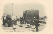 65 Haute PyrÉnÉe / CPA FRANCE 65 "Lourdes, arrivée des malades à la gare" / PRECURSEUR, avant 1900