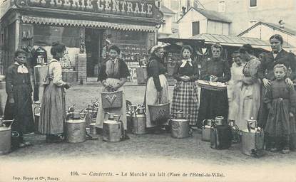 / CPA FRANCE 65 "Cauterets, la marché au lait, place de l'hôtel de ville" / PRECURSEUR, avant 1900