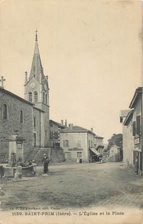 / CPA FRANCE 38 "Saint Prim, l'église et la place" 