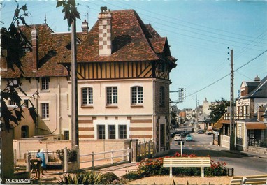 / CPSM FRANCE 14 "Blonville sur Mer, av de la république"