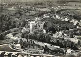 14 Calvado / CPSM FRANCE 14 "Falaise, vue aérienne, le château et les remparts"