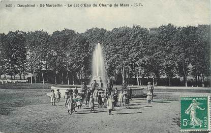 / CPA FRANCE 38 "Saint Marcellin, le jet d'Eau du champ de Mars"