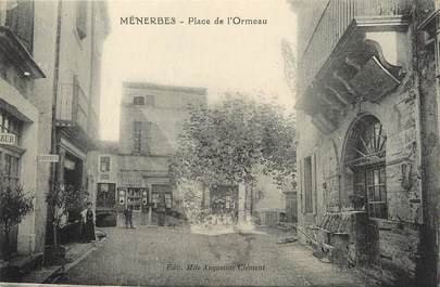 / CPA FRANCE 84 "Ménerbes, place de l'Ormeau"