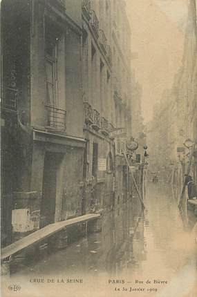 / CPA FRANCE 75005 "Paris, rue de Bièvre" / INONDATIONS 1909