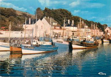 / CPSM FRANCE 14 "Port en Bessin, le port, les quais" / BATEAU