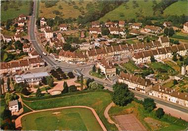 / CPSM FRANCE 14 "Tilly sur Seulles, vue générale, le centre"