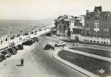 / CPSM FRANCE  14 "Villers sur Mer, vue générale de la plage"