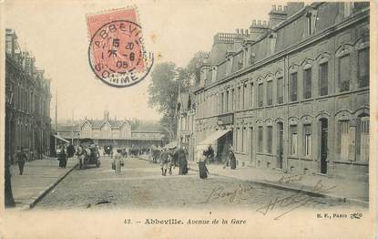 / CPA FRANCE 80 "Abbeville, av de la gare"