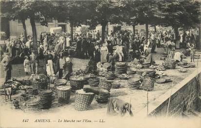 / CPA FRANCE 80 "Amiens, le marché sur l'eau "