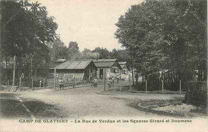 / CPA FRANCE 77 "Camp de Glatiny, la rue de Verdun et les squares"