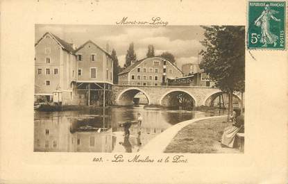 / CPA FRANCE 77 "Moret sur Loing, les moulins et le pont"