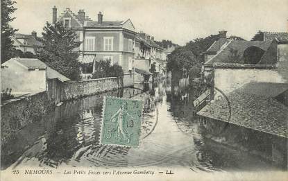 / CPA FRANCE 77 "Nemours, les petits fossés vers l'avenue Gambetta"