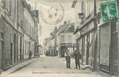 / CPA FRANCE 77 "Bray sur Seine, grande rue et place Preuilly"