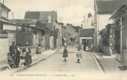 / CPA FRANCE 77 "Champagne sur Seine, la grande rue"