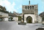 15 Cantal / CPSM FRANCE 15 "Saint Etienne de Chomeil, l'église, la place"