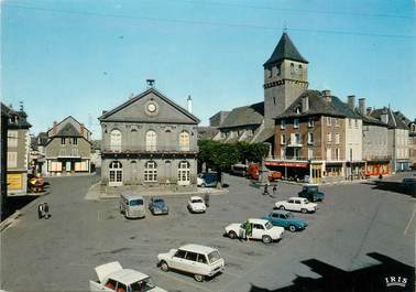 / CPSM FRANCE 15 "Pleaux, la place et l'église"