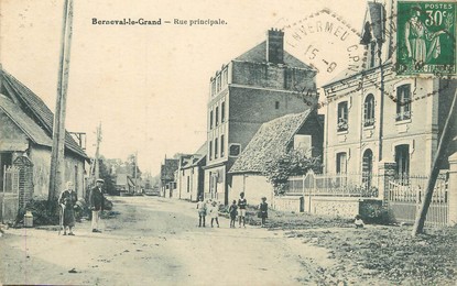 / CPA FRANCE 76 "Berneval le Grand, rue principale"