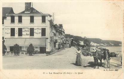 / CPA FRANCE 76 "La Bouille, le quai"