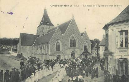 / CPA FRANCE 76 "Criel sur Mer, la place de l'église"