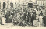 76 Seine Maritime / CPA FRANCE 76 "Dieppe, la vente du poisson à la criée"