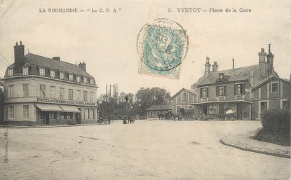 / CPA FRANCE 76 "Yvetot, place de la gare"