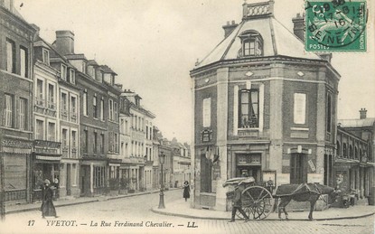 / CPA FRANCE 76 "Yvetot, la rue Ferdiand Chevalier"