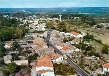 / CPSM FRANCE 17 "Breuillet, vue générale aérienne"