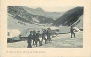 Militaire CPA  CHASSEUR ALPIN " Dans les Alpes, Skieurs aux chalets du Lans"
