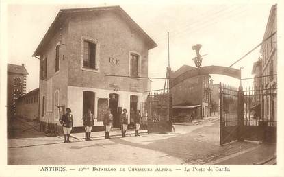 CPA  CHASSEUR ALPIN "Antibes, 20e Bataillon, le poste de Garde"