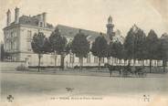 37 Indre Et Loire / CPA FRANCE 37 "Tours, école et place Rabelais"