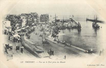 / CPA FRANCE 76 "Le Tréport, vue sur le port"