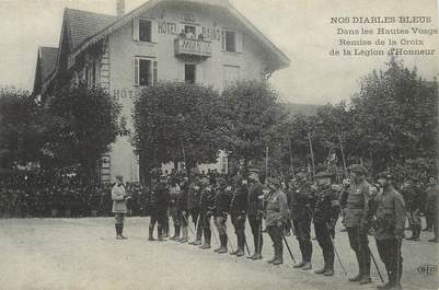 CPA CHASSEUR ALPIN / Série Les Diables Bleus "la remise de la Croix de la Légion d'Honneur"