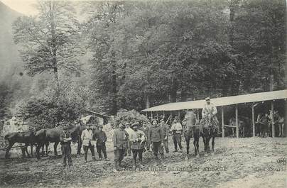 CPA CHASSEUR ALPIN / Série Les Diables Bleus "Les Ecuries"