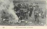 Militaire CPA CHASSEUR ALPIN / Série Les Diables Bleus  "Au bivouac"