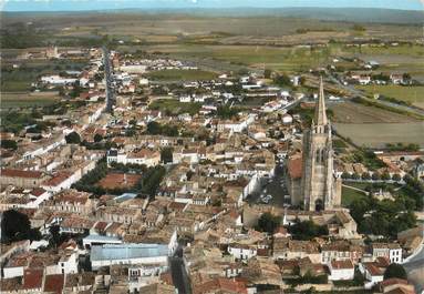 / CPSM FRANCE 17 "Marennes, vue aérienne"