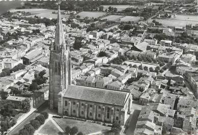 / CPSM FRANCE 17 "Marennes, église Saint Pierre"