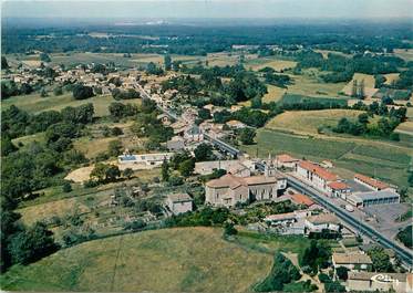 / CPSM FRANCE 17 "Montlieu La Garde, vue générale aérienne"