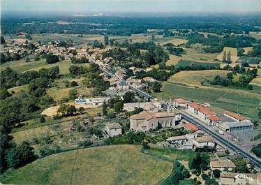 / CPSM FRANCE 17 "Montlieu La Garde, vue générale aérienne "