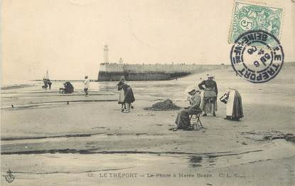/  CPA FRANCE 76 "Le Tréport, le phare à marée basse"