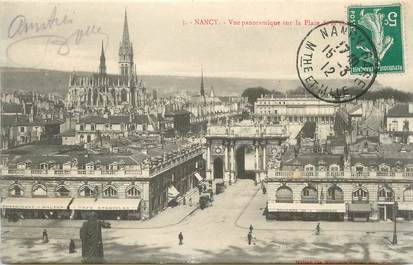 / CPA FRANCE 54 "Nancy, vue panoramique sur la place"