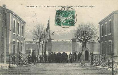/ CPA FRANCE 38 "Grenoble, la caserne des chasseurs Alpins"